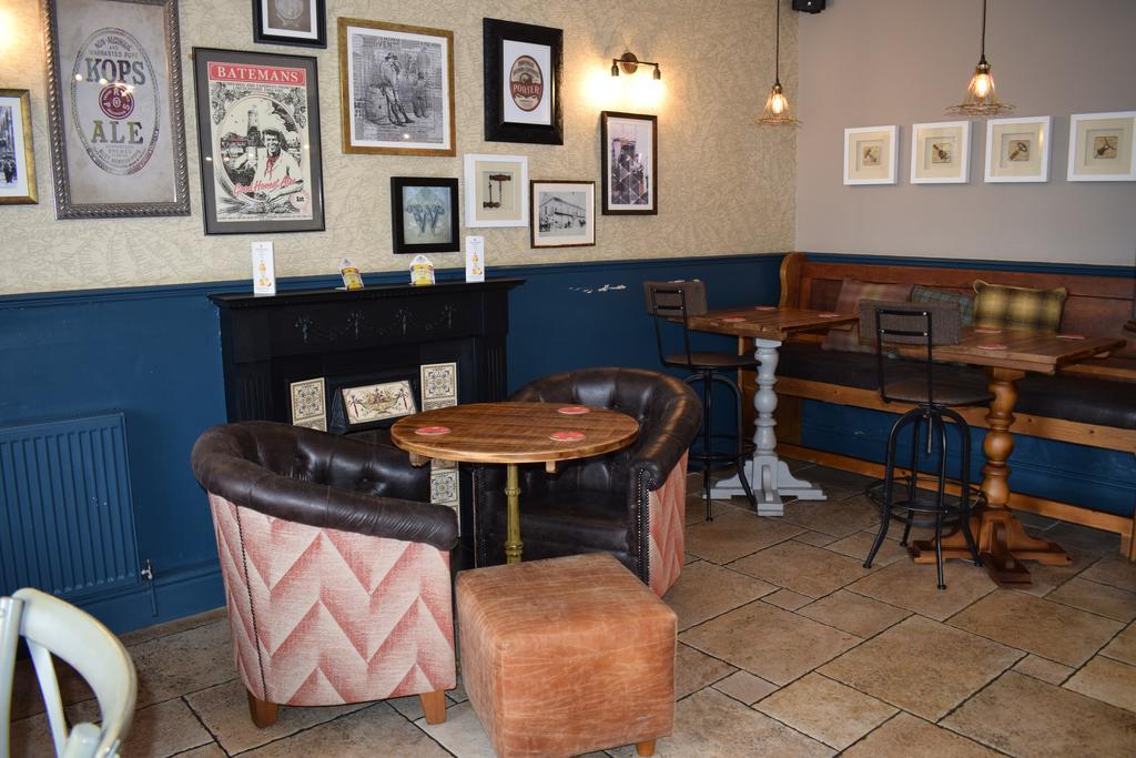 Woolpack Pub & Kitchen Bed & Breakfast สเกคเนส ภายนอก รูปภาพ